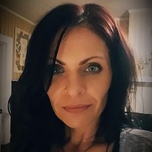 Meet your Posher, Jillian